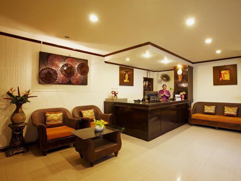 Bamboo Beach Hotel & Spa Patong Exterior foto