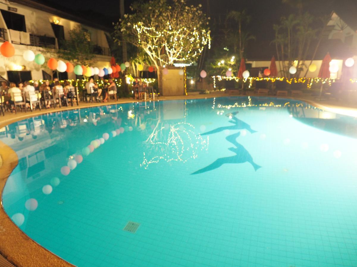 Bamboo Beach Hotel & Spa Patong Exterior foto