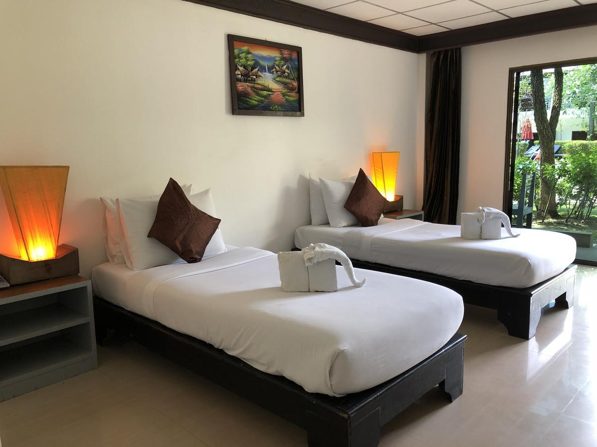 Bamboo Beach Hotel & Spa Patong Exterior foto